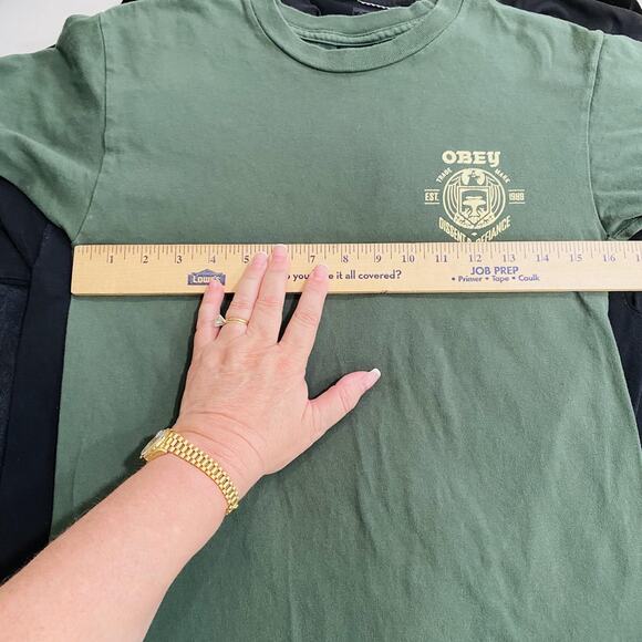 Obey Shirt Mens Small Green Dissent & Defiance Graphic Tee T-Shirt Streetwear - Picture 5 of 8